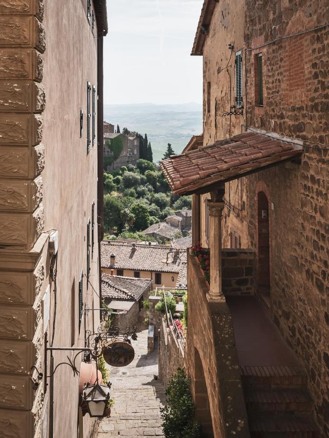 Drogheria E Locanda Franci Bed & Breakfast Montalcino Exterior photo