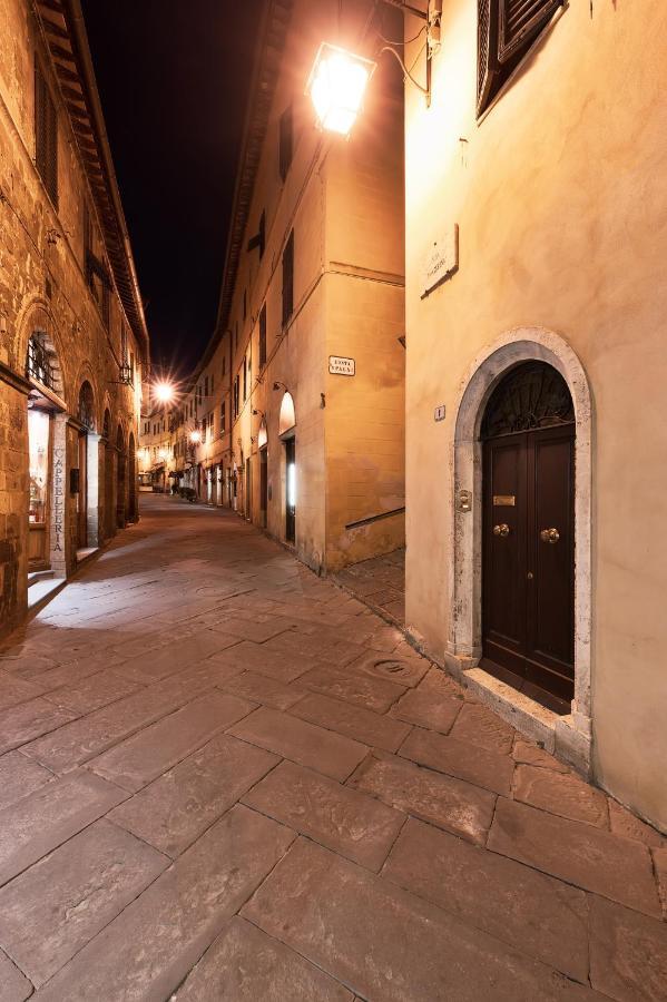 Drogheria E Locanda Franci Bed & Breakfast Montalcino Exterior photo