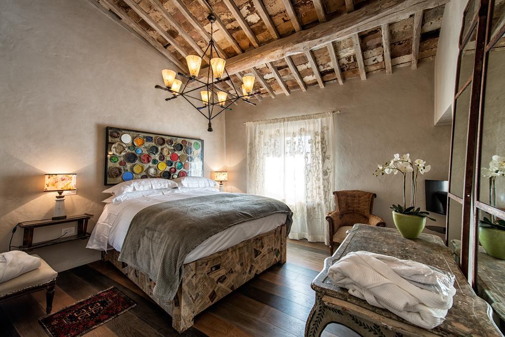 Drogheria E Locanda Franci Bed & Breakfast Montalcino Exterior photo